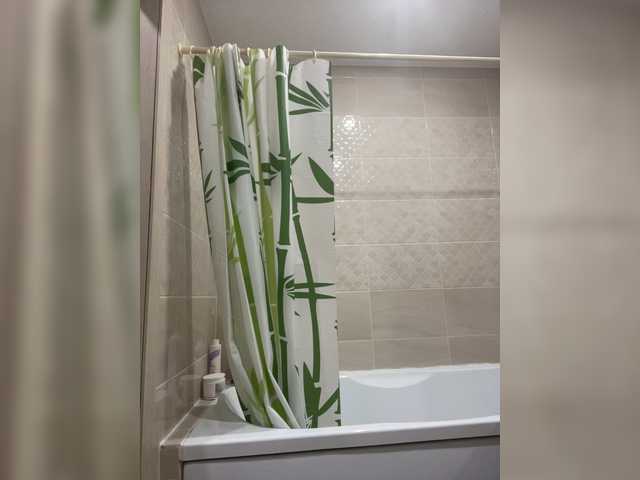 Live sex webcam photo for KettyPretty25 #272162573