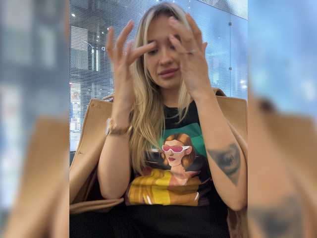 Live sex webcam photo for KettyPretty25 #272255307