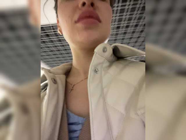 Live sex webcam photo for KettyPretty25 #272812655