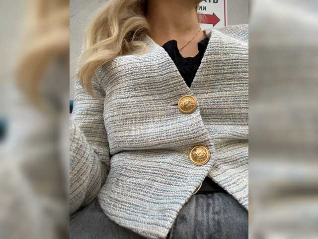 Live sex webcam photo for KettyPretty25 #273804461