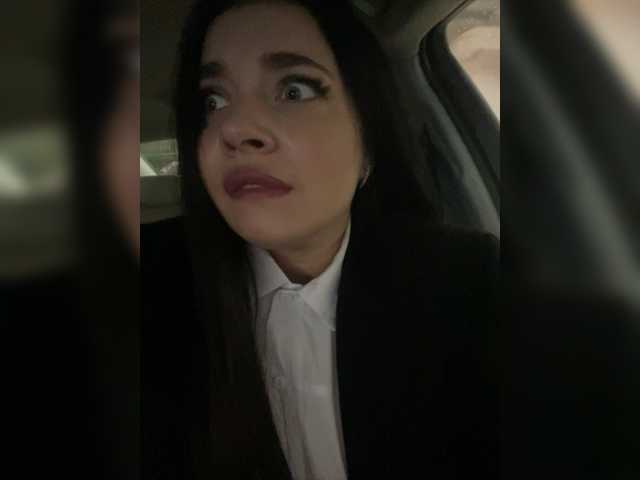 Live sex webcam photo for KettyPretty25 #277921887