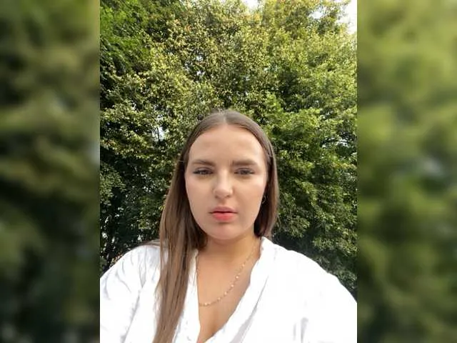 Live sex webcam photo for KettyPretty25 #278216646