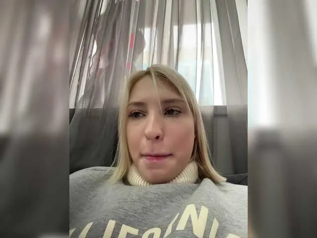 Live sex webcam photo for KettyPretty25 #290724915