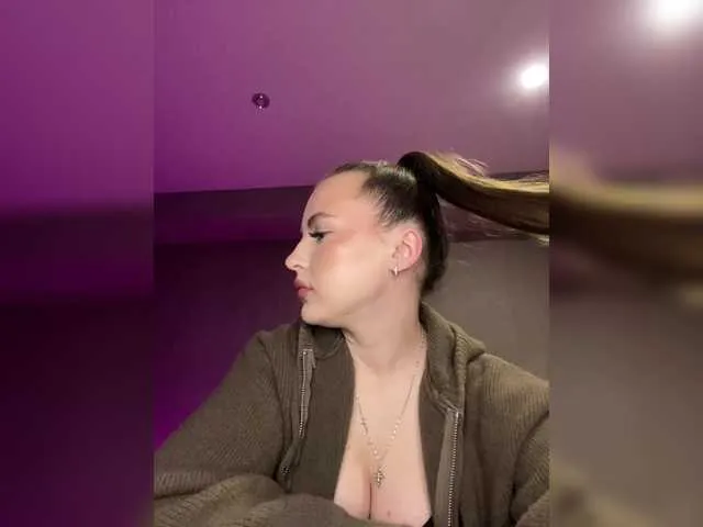 Live sex webcam photo for KettyPretty25 #290767181