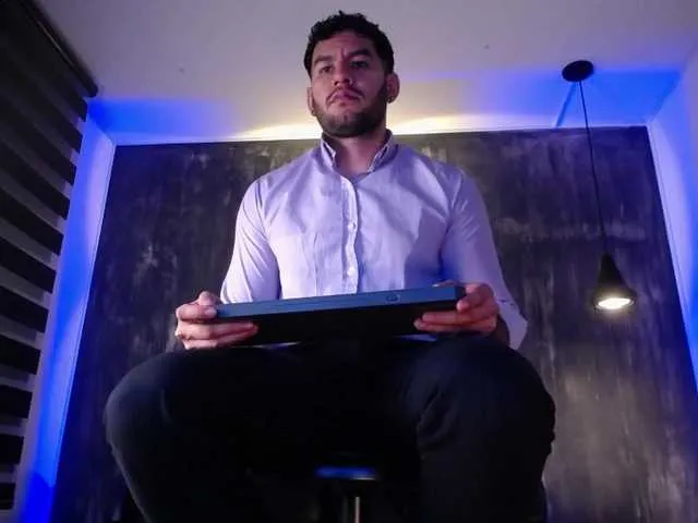 Live sex webcam photo for Kevin-Collins-S #290795523