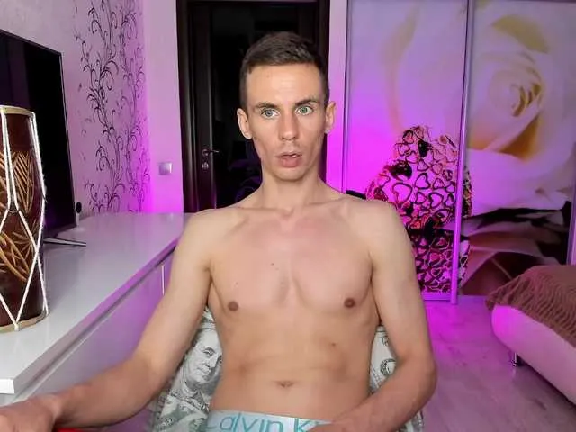 Live sex webcam photo for kevinlarsen99 #277299548