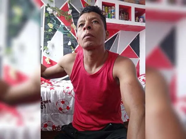 Live sex webcam photo for Kevinsex-1 #274088807