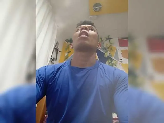 Live sex webcam photo for Kevinsex-1 #276070459