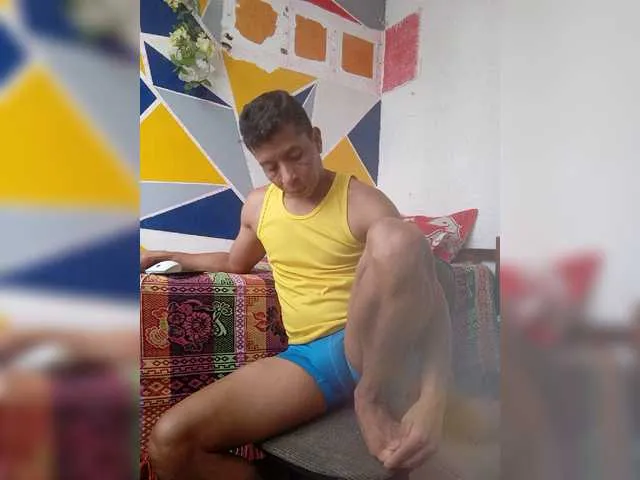 Live sex webcam photo for Kevinsex-1 #276131871