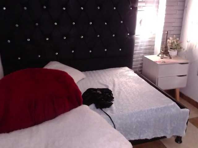 Live sex webcam photo for Keyla-Ruiz #272379410