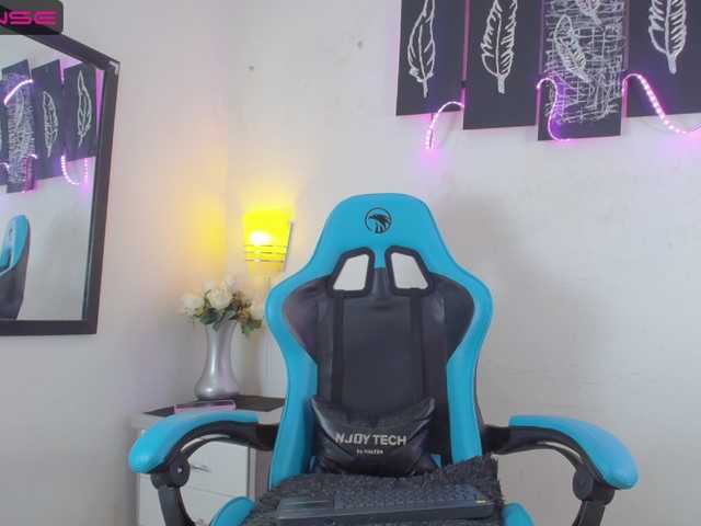 Live sex webcam photo for Keyla-Ruiz #275560266