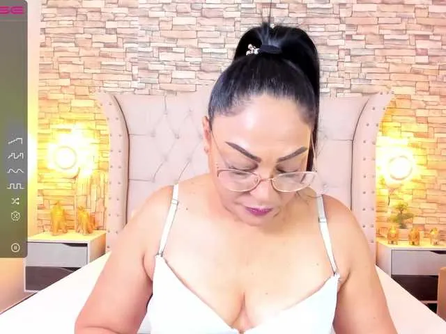 Live sex webcam photo for Keyla-Ruiz #275966135