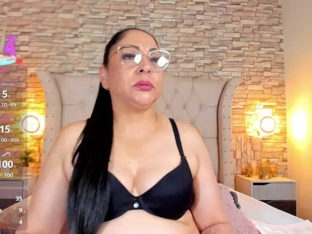 Live sex webcam photo for Keyla-Ruiz #291400246