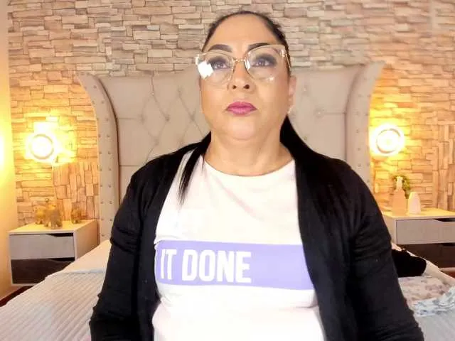 Live sex webcam photo for Keyla-Ruiz #291528021