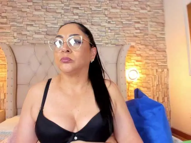 Live sex webcam photo for Keyla-Ruiz #291534900