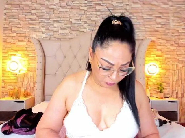 Live sex webcam photo for Keyla-Ruiz #291741351
