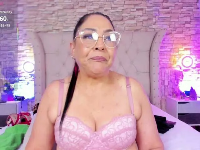 Live sex webcam photo for Keyla-Ruiz #292756826