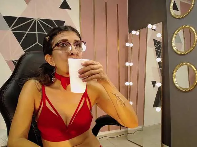 Live sex webcam photo for Keyla-Watson #273288111