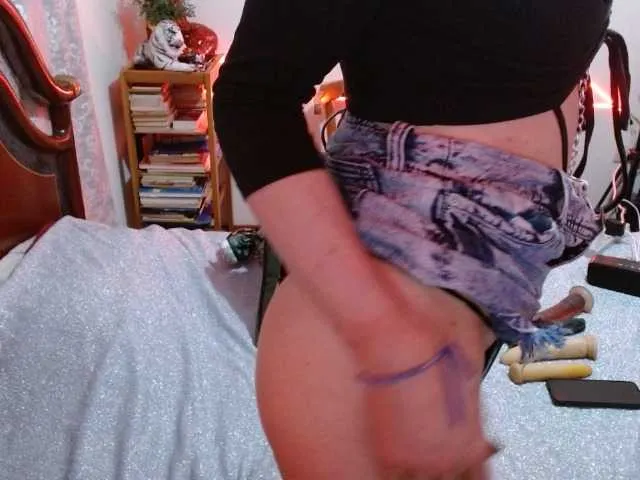 Live sex webcam photo for Keyla-rosse #291639302