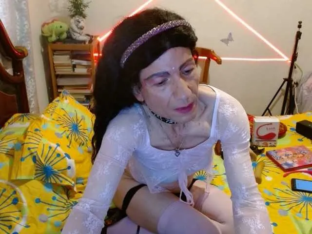 Live sex webcam photo for Keyla-rosse #292263089