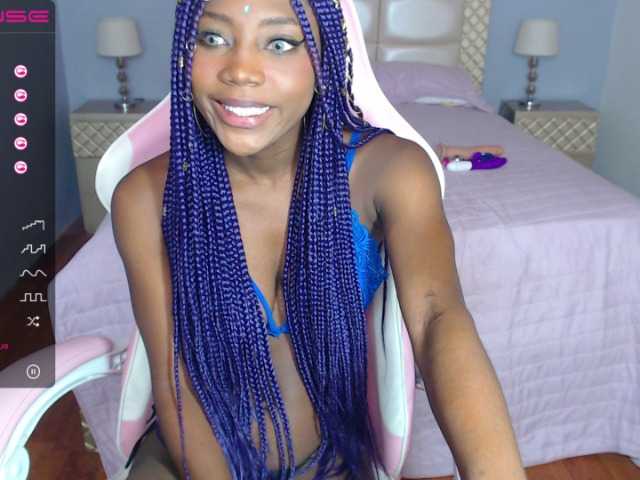 Live sex webcam photo for KeylaEbony #273031582