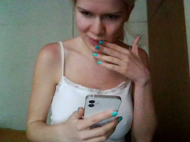 Live sex webcam photo for Keylaone #290595159