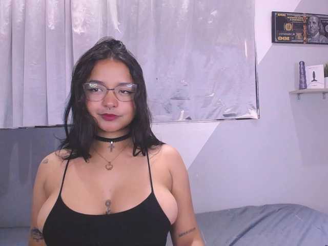 Live sex webcam photo for Keysla-sam #277751043
