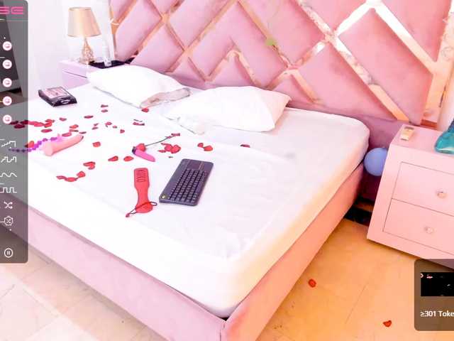 Live sex webcam photo for Khloe-campbell #275710809