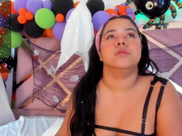 Live sex webcam photo for Khloe-campbell #276673551