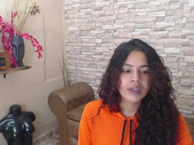 Live sex webcam photo for KiaMax #276079764