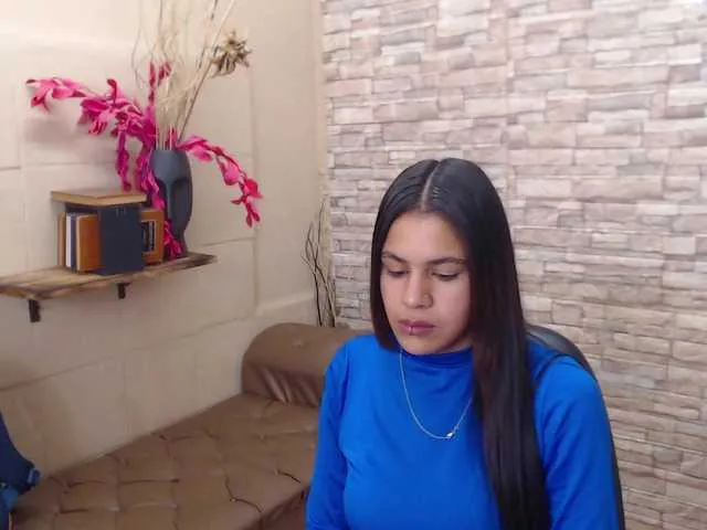 Live sex webcam photo for KiaMax #276240955