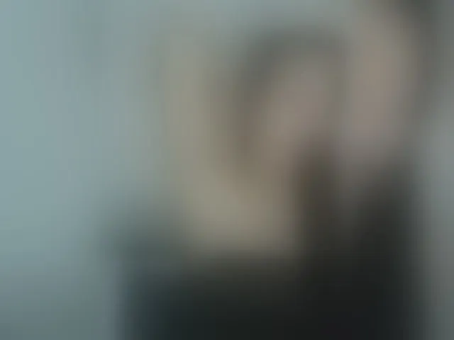 Live sex webcam photo for Kiana11 #292403438