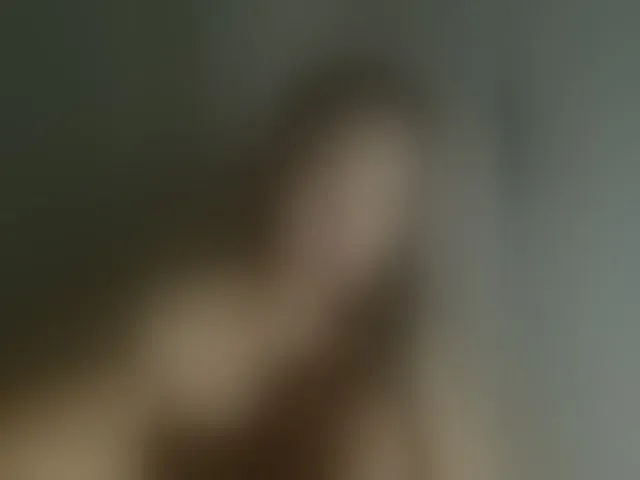 Live sex webcam photo for Kiana11 #293557350