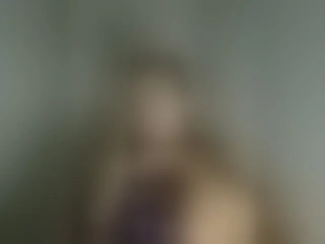 Live sex webcam photo for Kiana11 #293603938