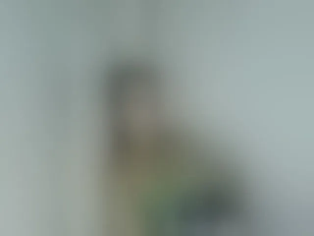 Live sex webcam photo for Kiana11 #293702120