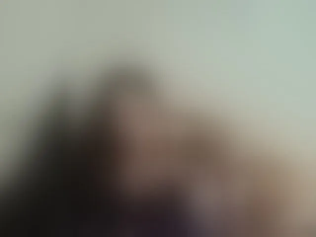Live sex webcam photo for Kiana11 #293910962