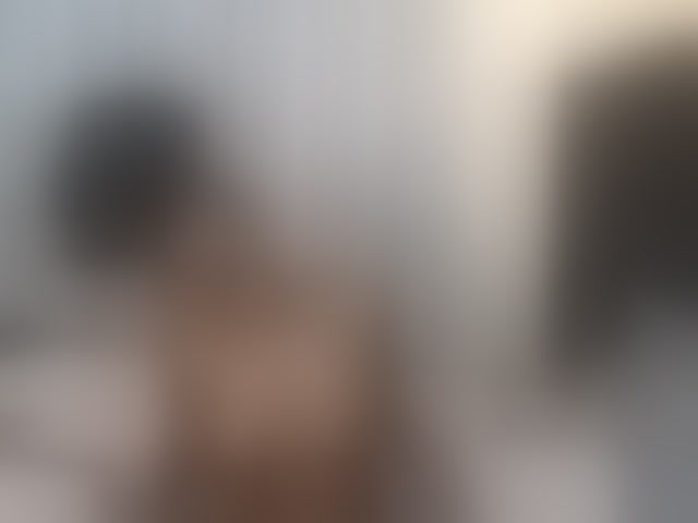 Live sex webcam photo for Kiara-Mia #294067190