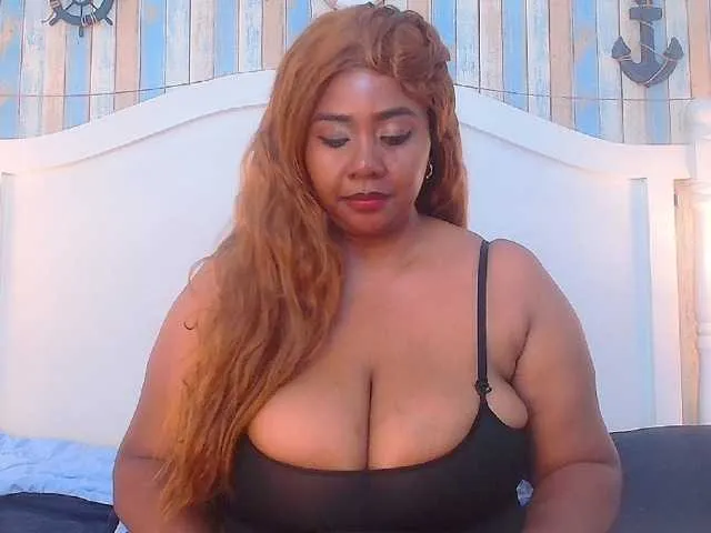 Live sex webcam photo for KiaraDiaz #294199303