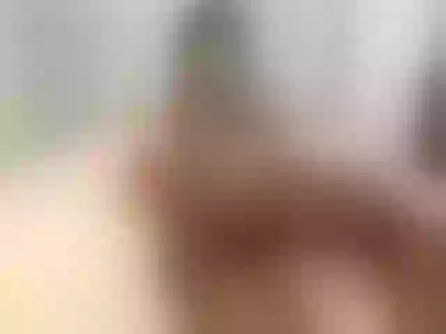 Live sex webcam photo for KiaraKaneel #271890027