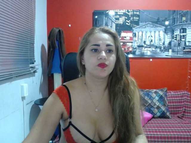 Live sex webcam photo for Kiarablazer #272207823