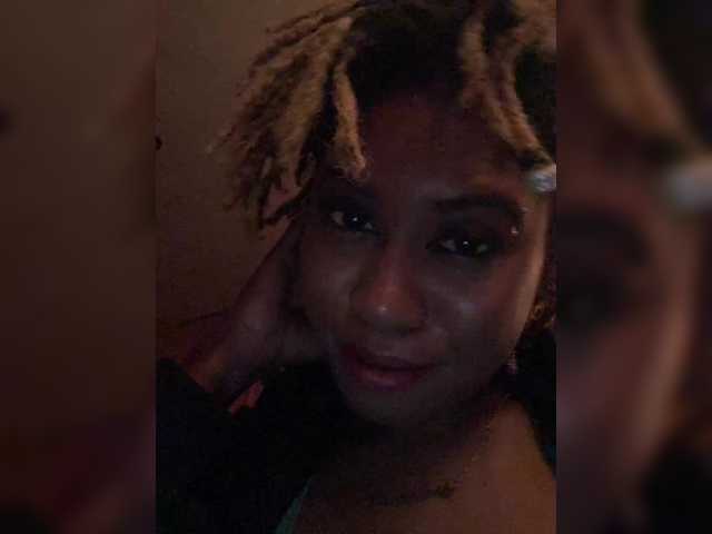 Live sex webcam photo for Kiarichikito1 #290457119