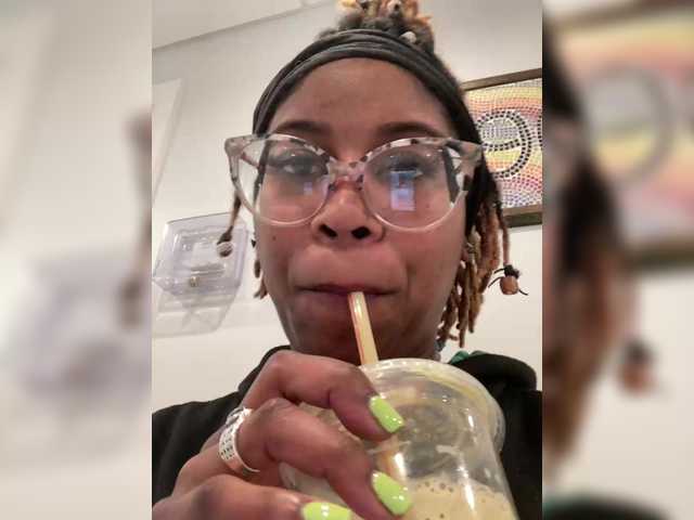 Live sex webcam photo for Kiarichikito1 #290855113