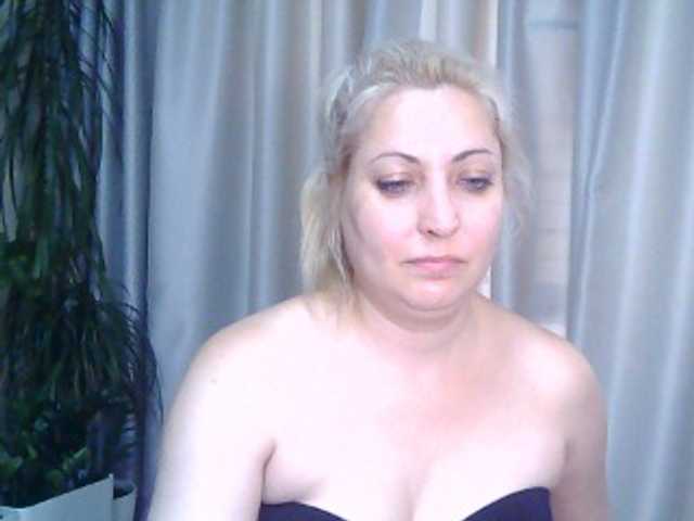 Live sex webcam photo for KickaIricka #275958071