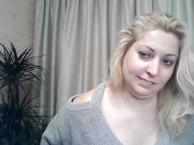 Live sex webcam photo for KickaIricka #277131437