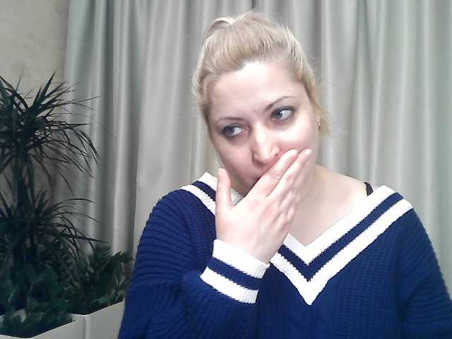 Live sex webcam photo for KickaIricka #277366152