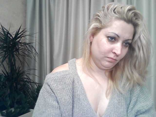 Live sex webcam photo for KickaIricka #277373283