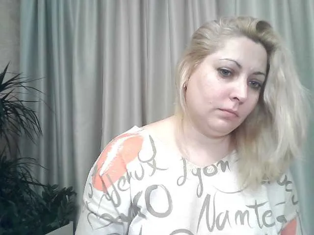 Live sex webcam photo for KickaIricka #277468973