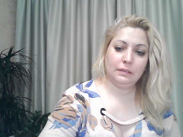 Live sex webcam photo for KickaIricka #277562210