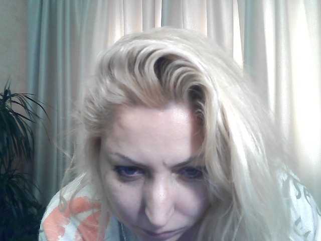 Live sex webcam photo for KickaIricka #277879791