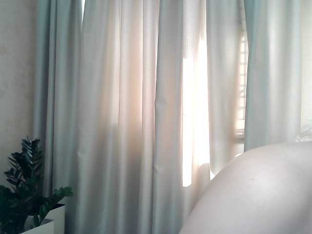 Live sex webcam photo for KickaIricka #280304211